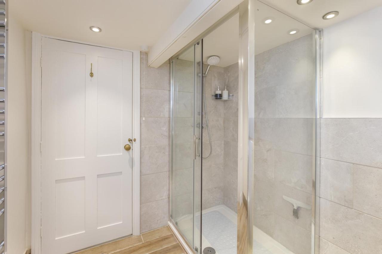 The Garden Square - Unique Luxury Apartment In Historic Garden Square - Ideal For 2 People York Ngoại thất bức ảnh